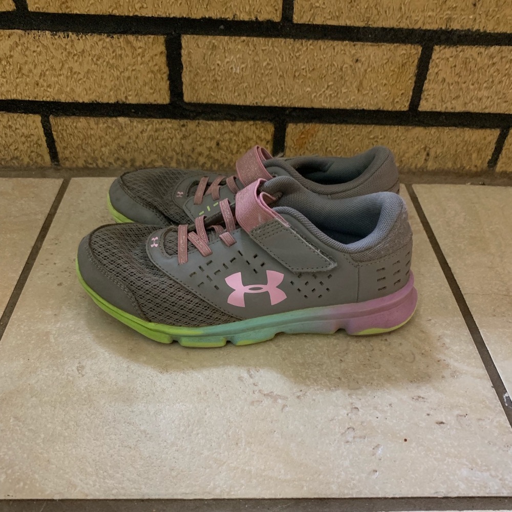 Girls under armour shoes